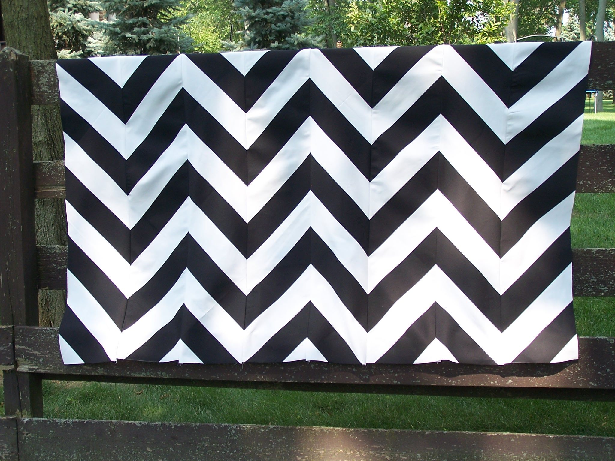 How-to Make Your Own Chevron Design Upholstery Fabric