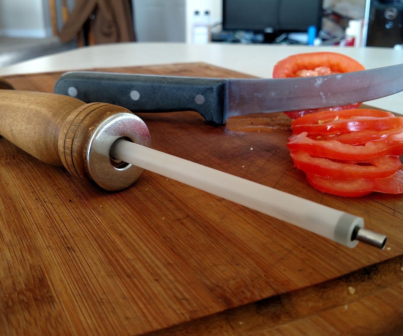 Lightbulb Knife Sharpener