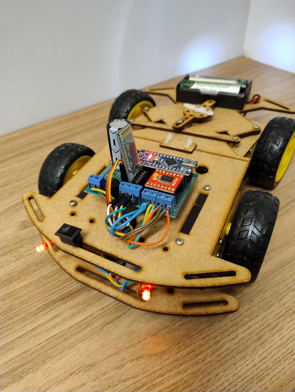 Arduino Bluetooth 4WD Car With Steering