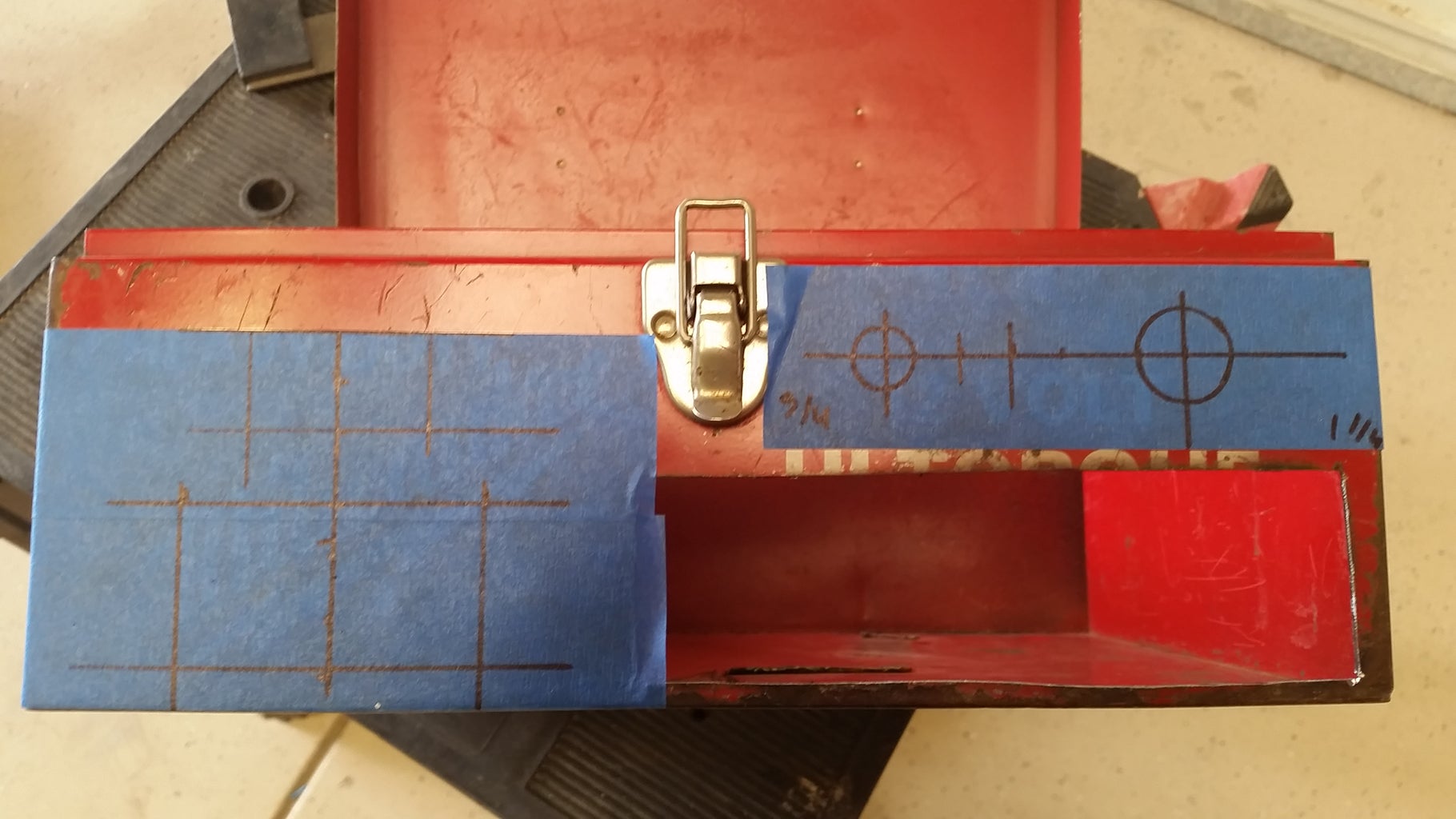 Tool chest with stereo Clearance