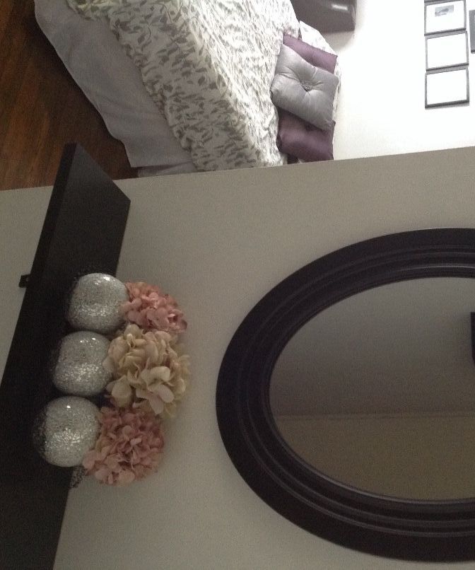 Home Decor: Entrance Table Decor