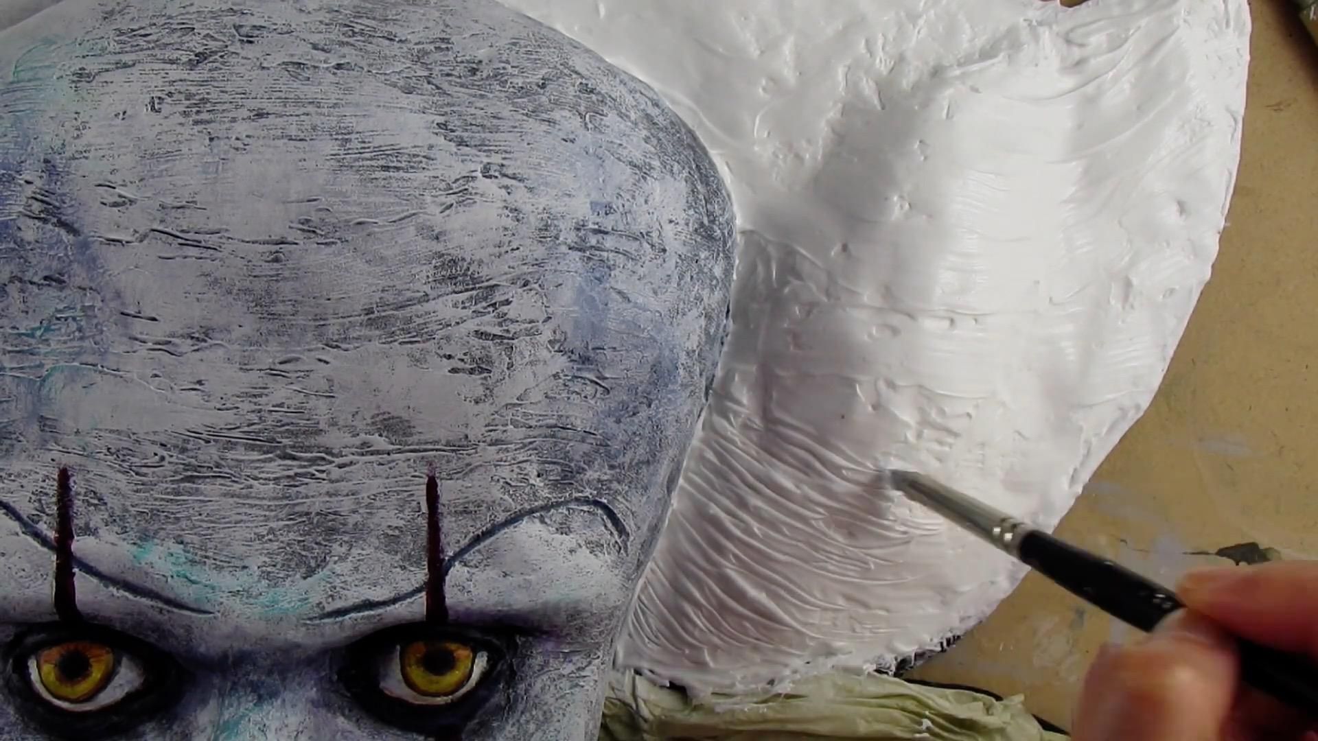 IT Pennywise Paper Mache Wall Decor 5 Steps (with Pictures