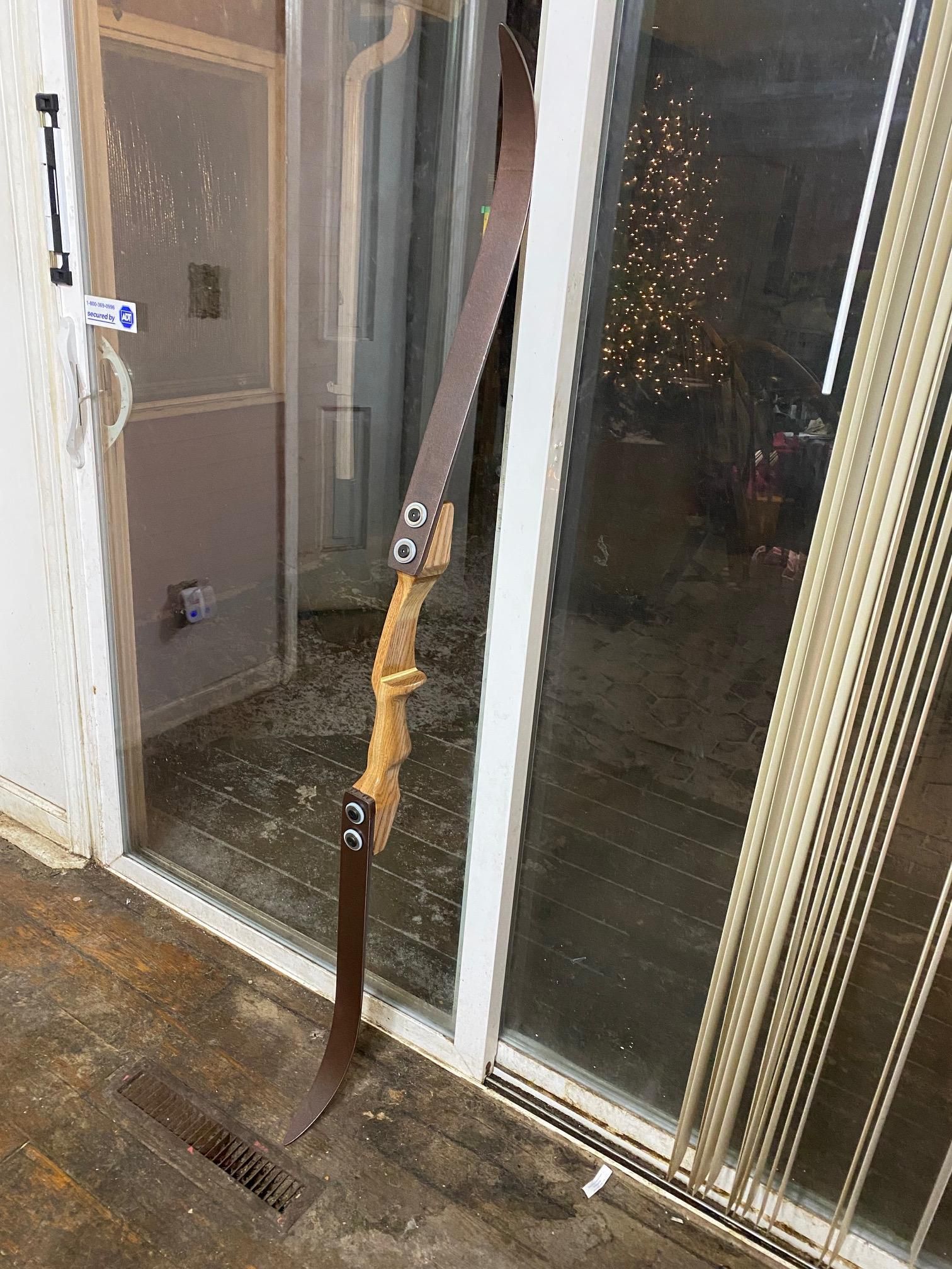 Make a Takedown Bow From Skis!