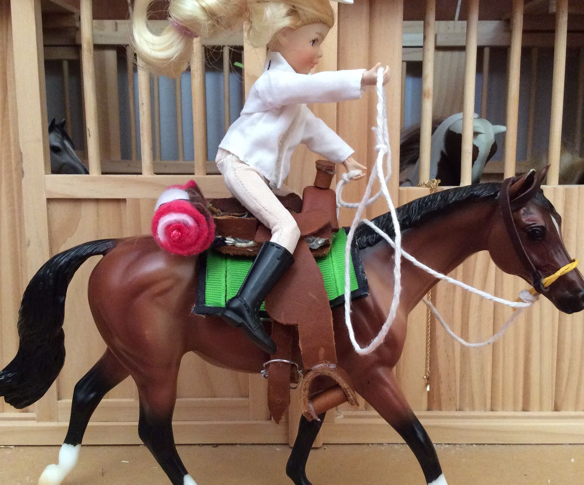 How To Make A Breyer Horse Lasso