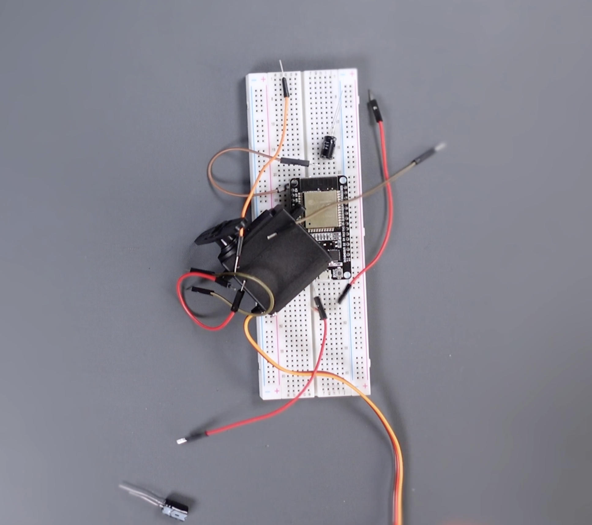One and Multiple Servo Motor Control With ESP32 Development Board 8 Steps (with Pictures