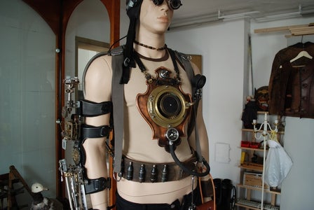 Steampunk Wearable Timemachine