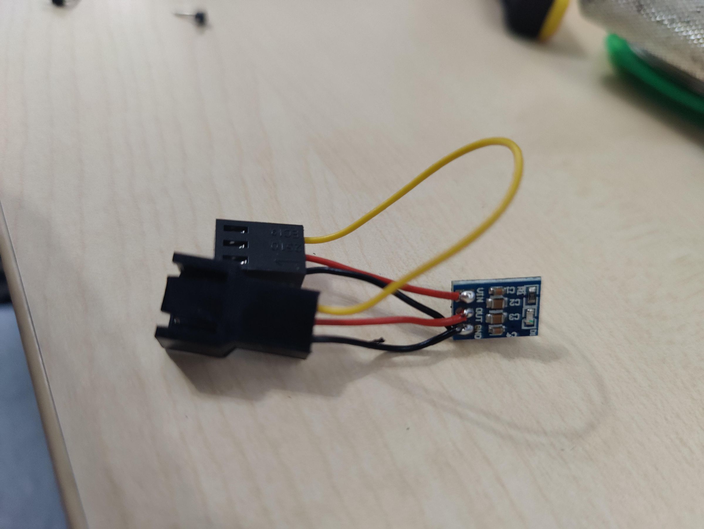 DIY Simple 5V Fan Noise Reduction Adapter (Just Steps Down to 3.3V) 4