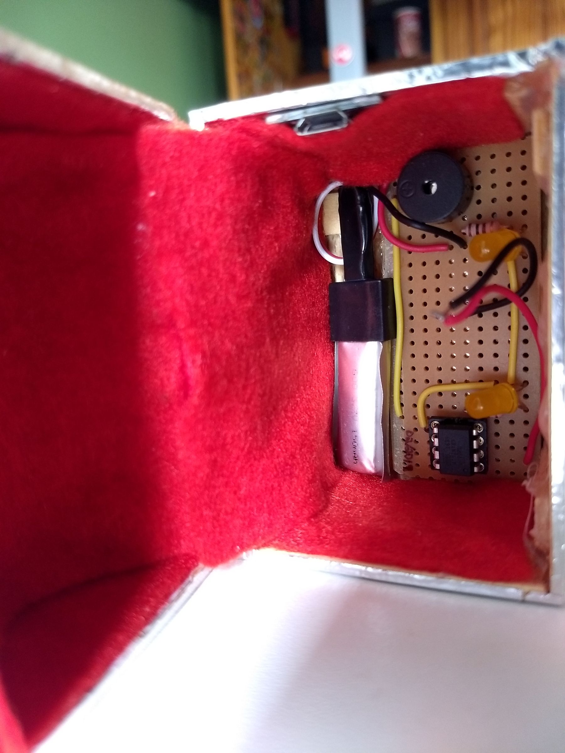 Zelda Treasure Chest (With Lights & Sound) 12 Steps (with Pictures