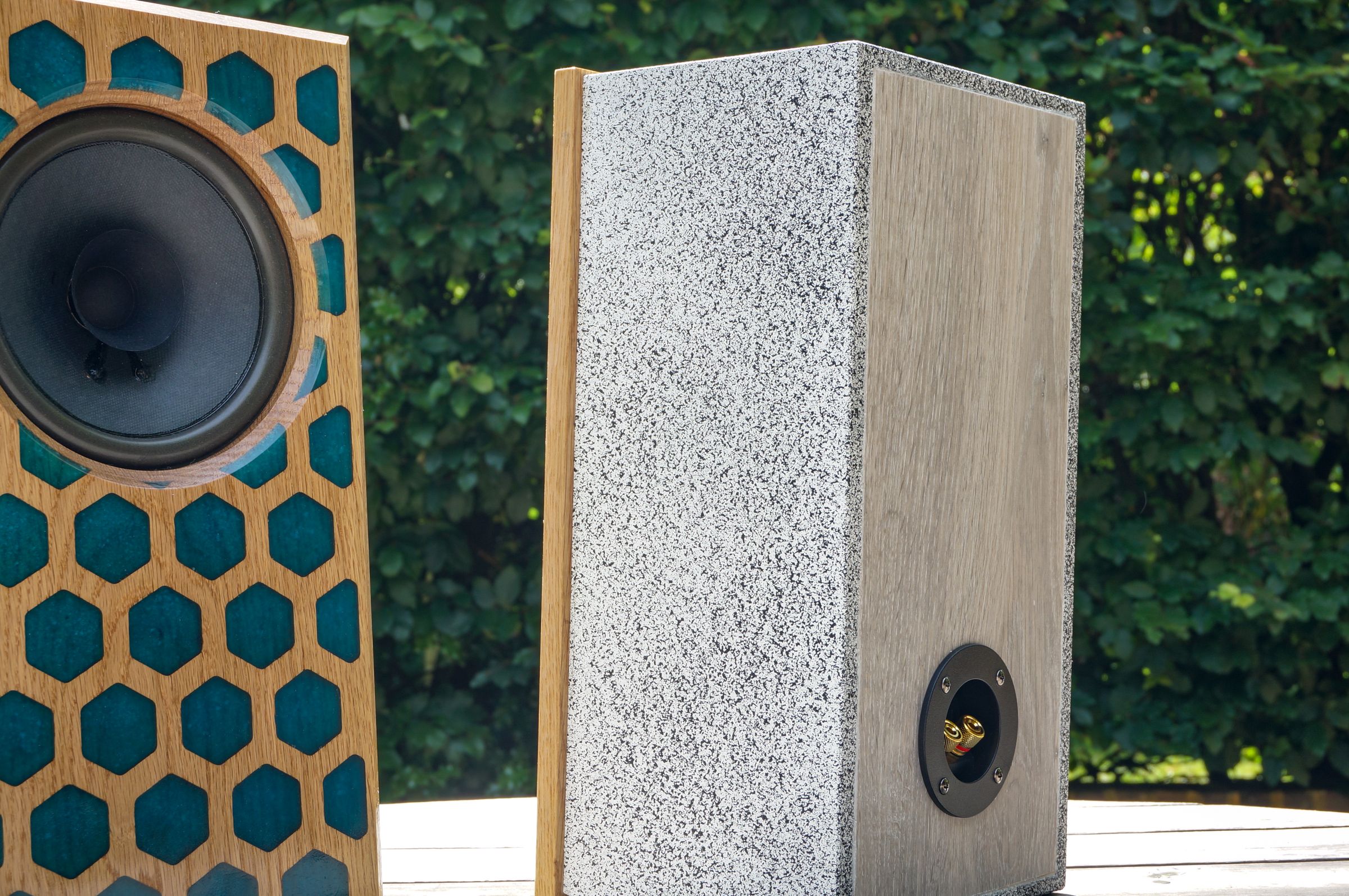 HiFi Speakers With Stone Effect 13 Steps (with