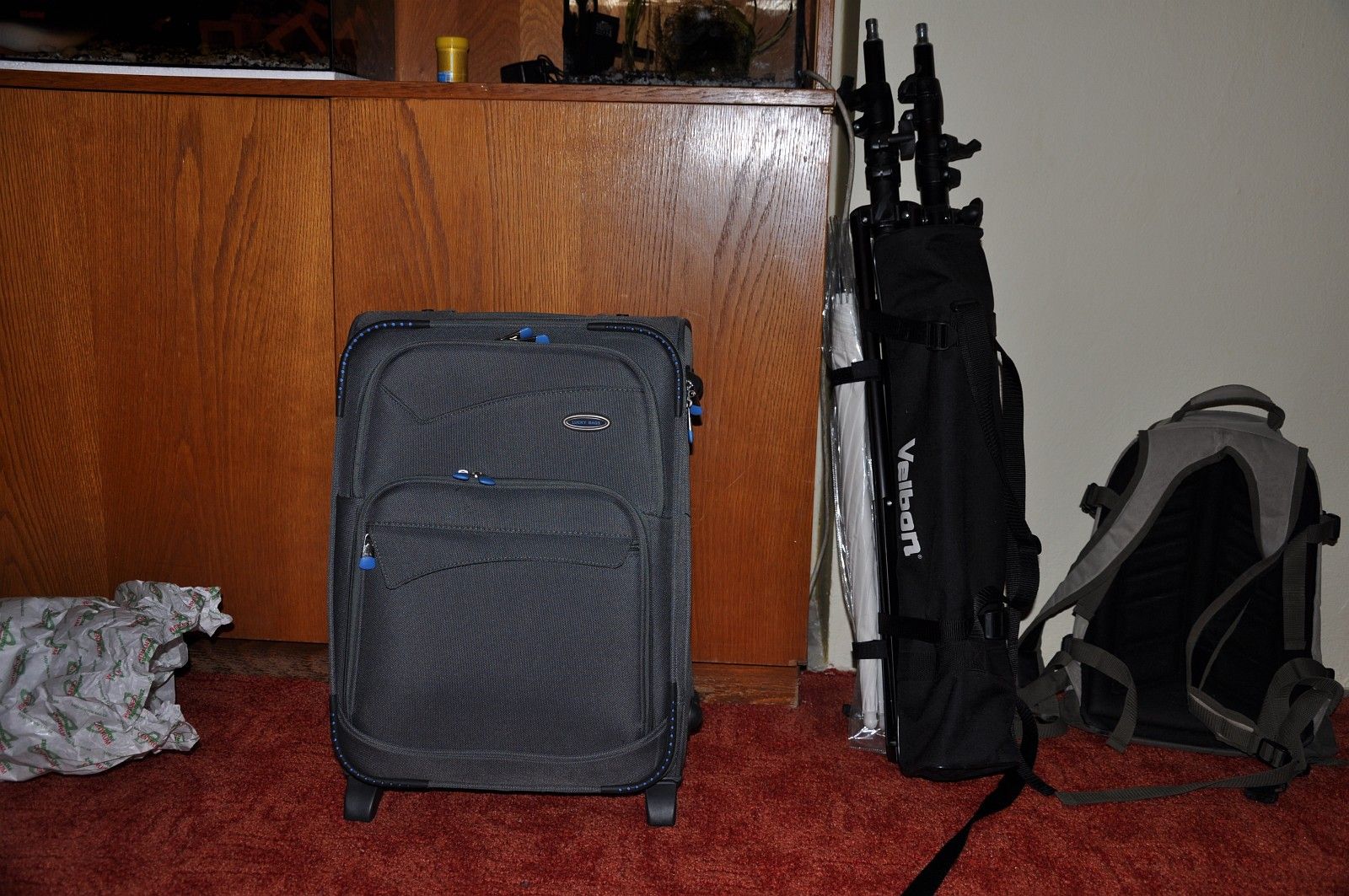 Cheap Suitcase for 2 Flash Units