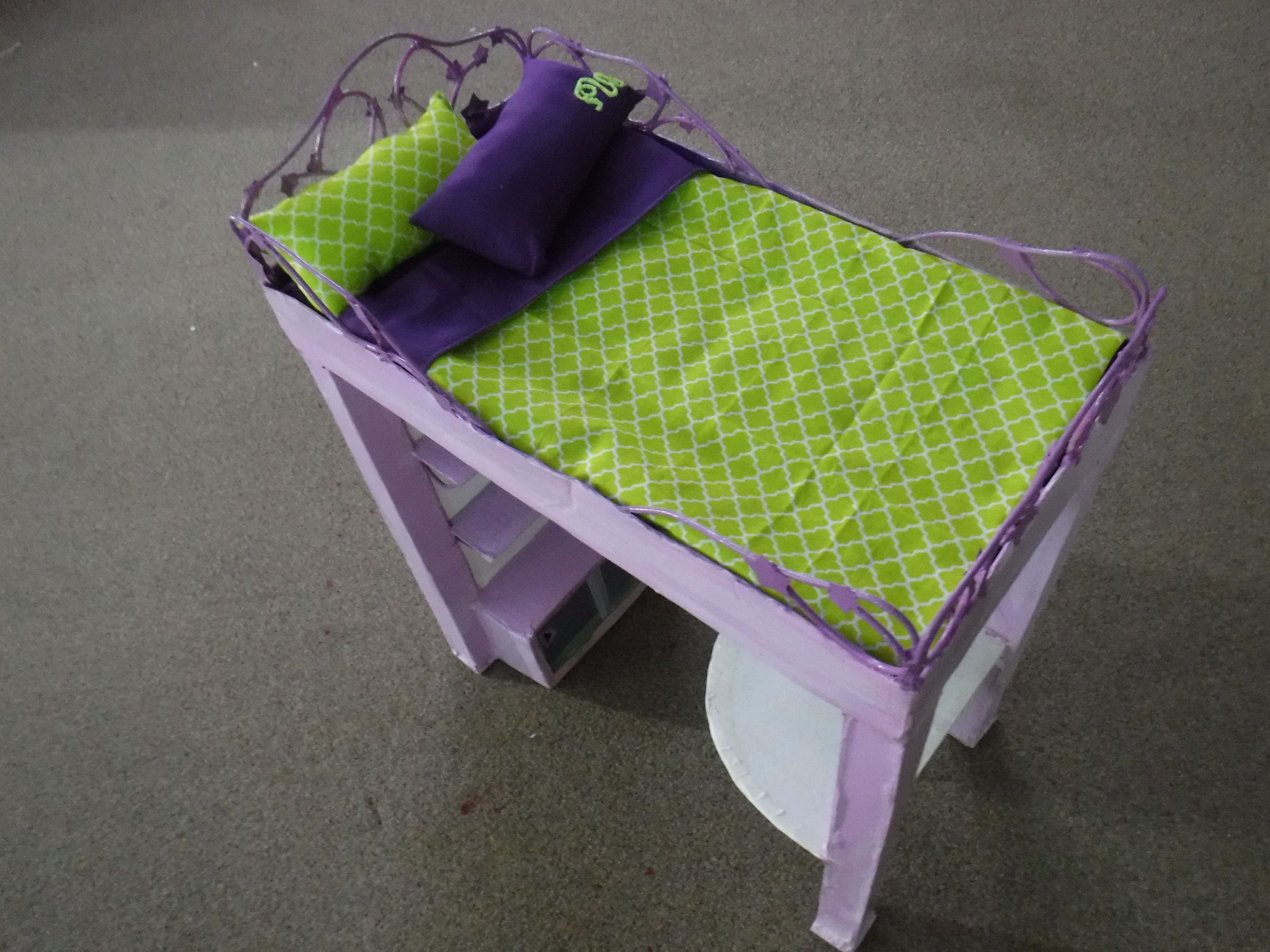 How to Make McKenna’s Loft Bed (American Girl) From CARDBOARD “Faux