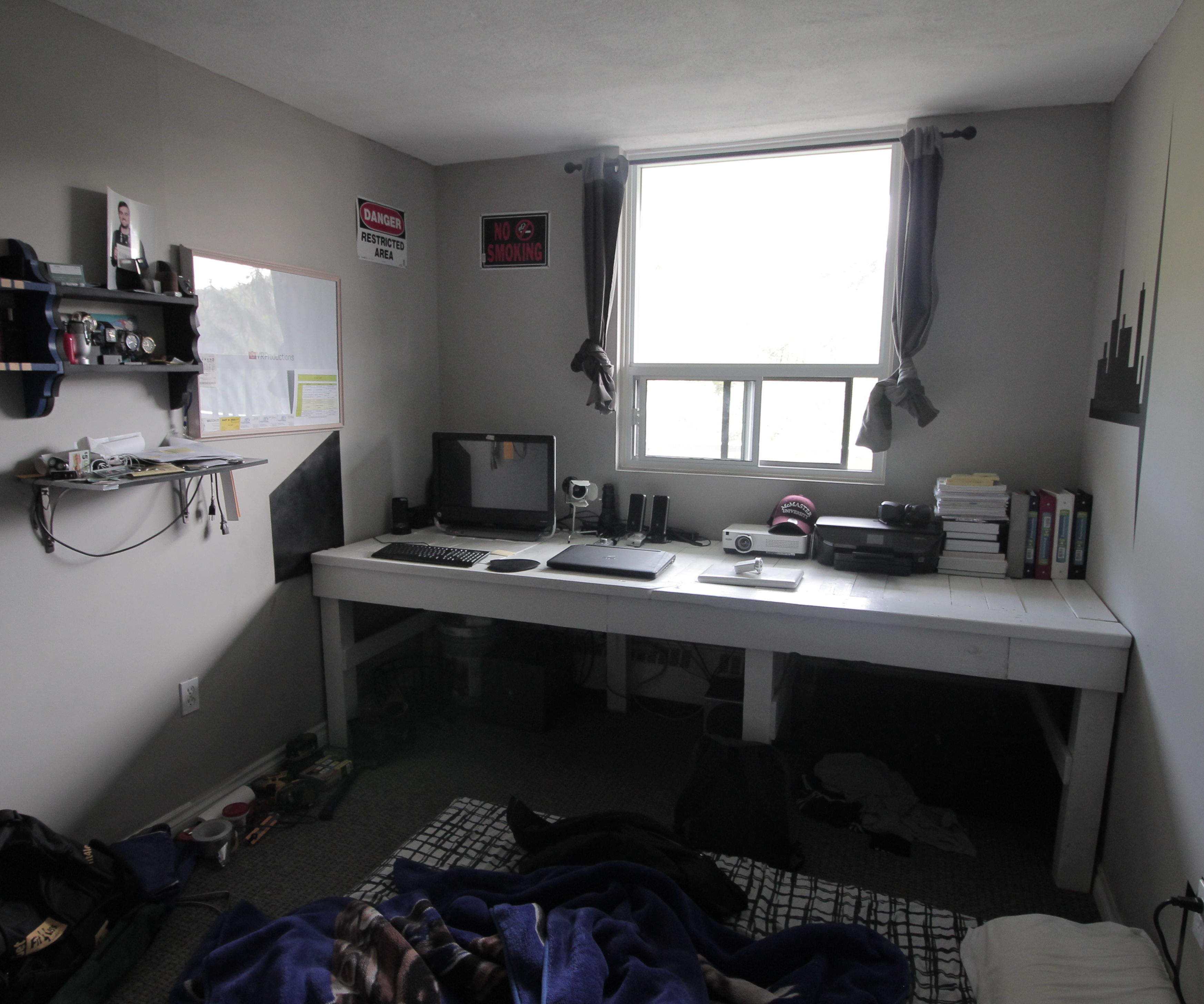 Beautiful Bedroom Desk!