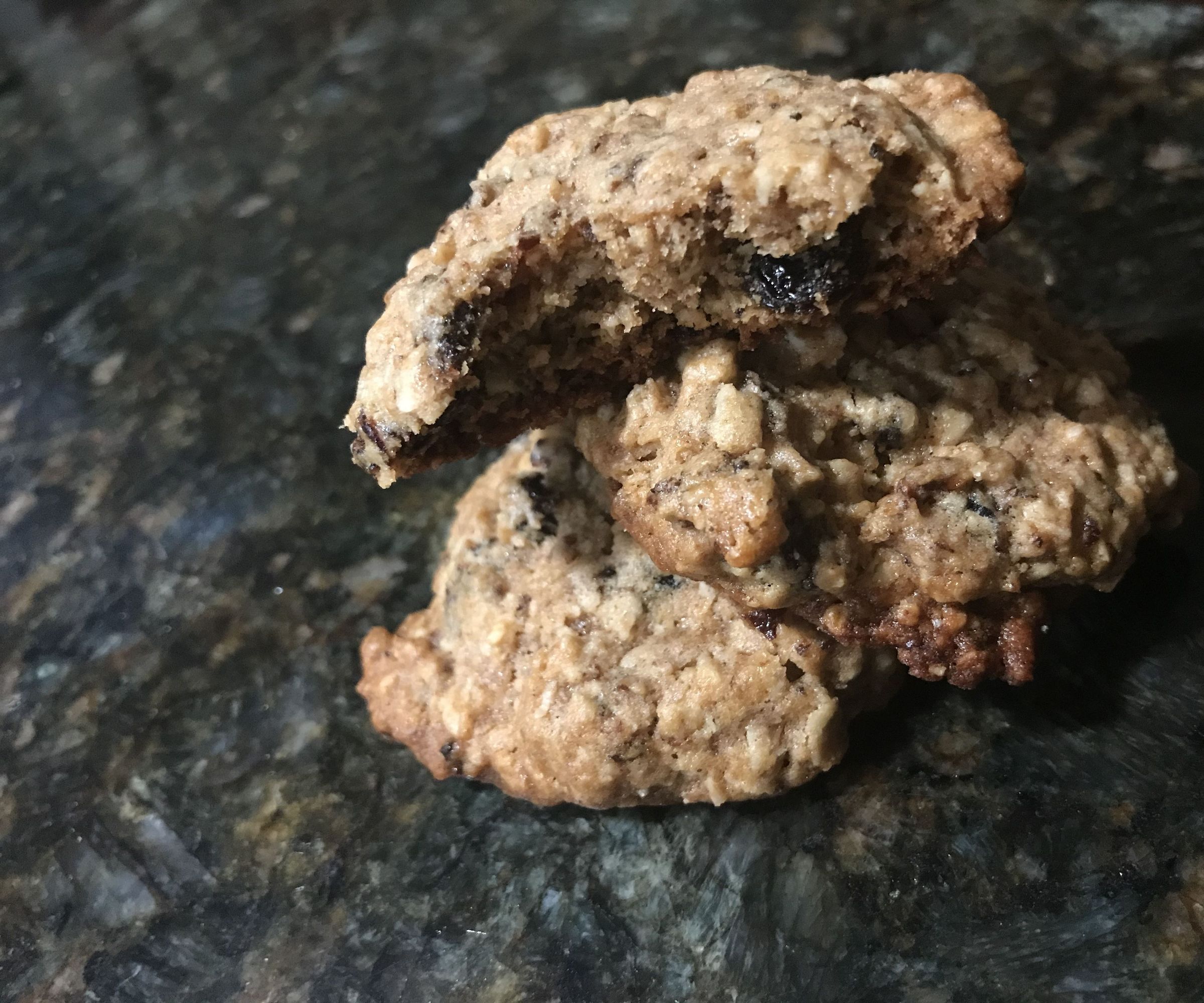 😎 Oatmeal Raisin Cookies 