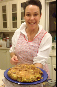 HOW TO MAKE a SPANISH POTATO OMLETE