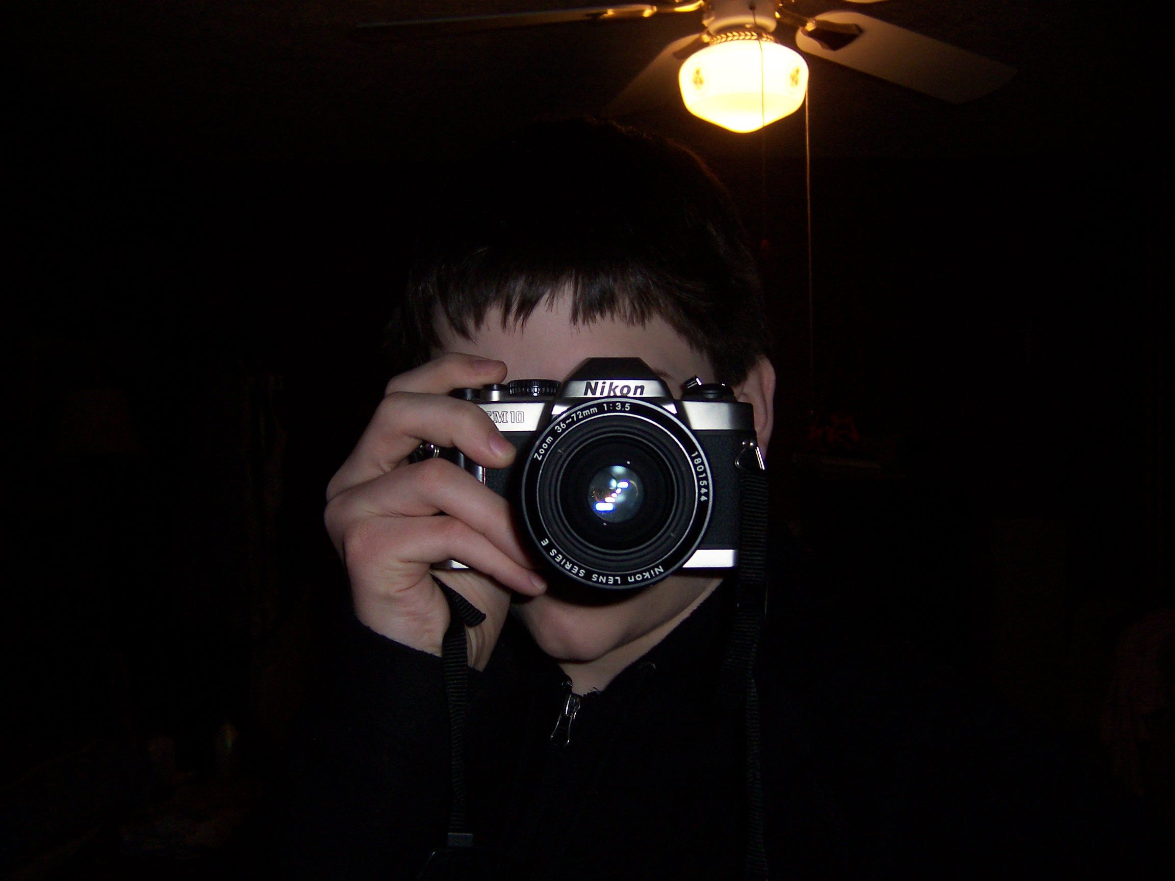 How to Change Lenses on an SLR/DSLR