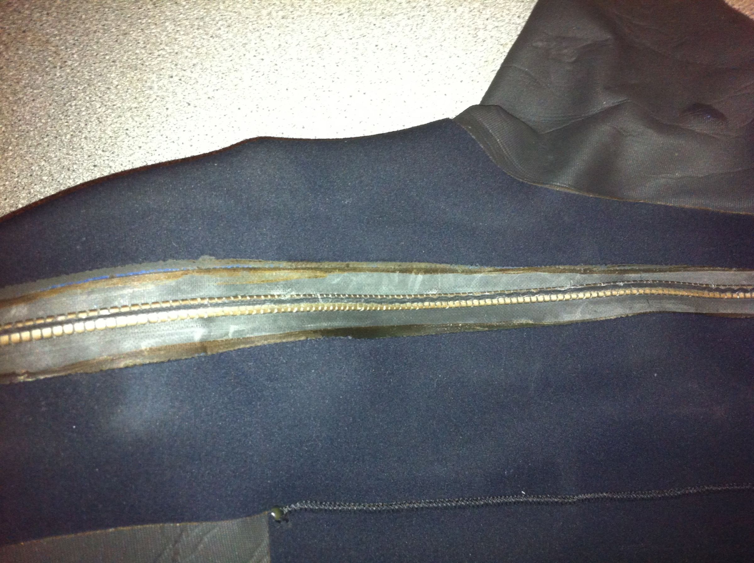 Using Beeswax to Lubricate Zipper 4 Steps Instructables