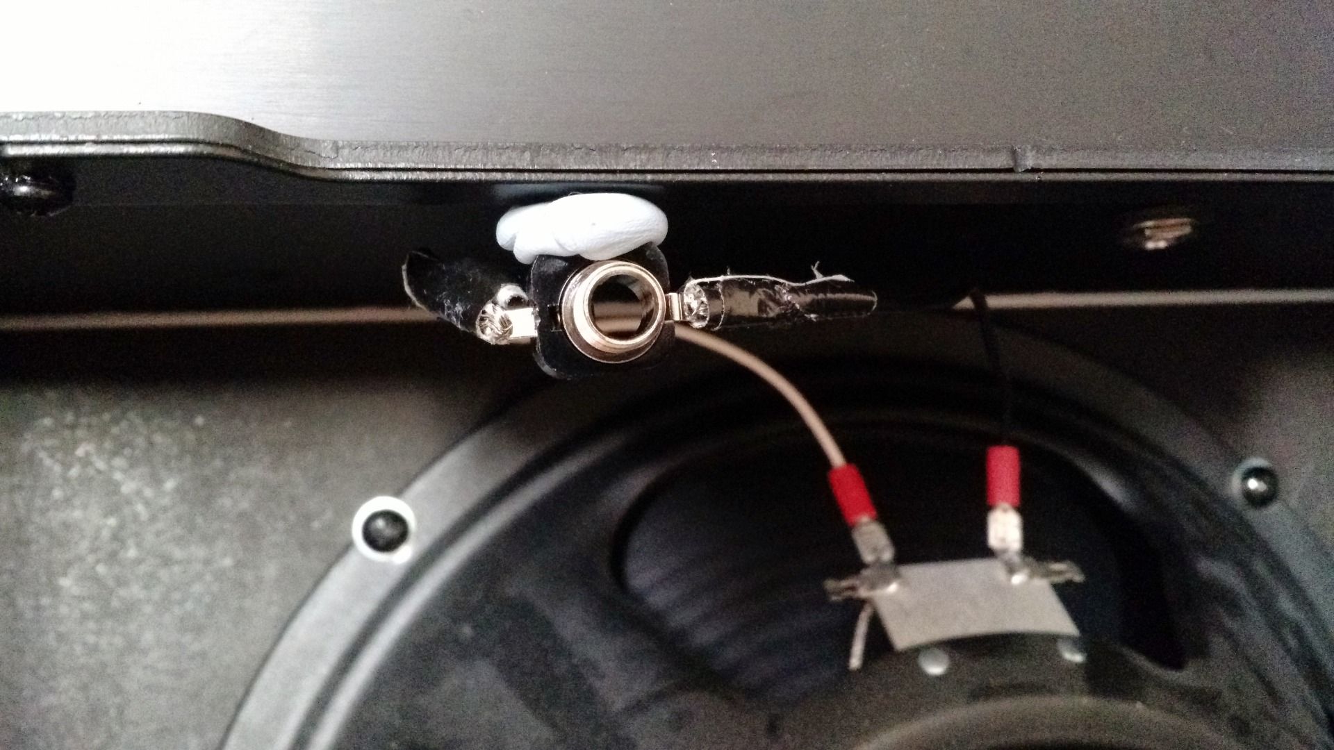 Use a Combo Amp As a (cheap and Easy) 7 Steps Instructables