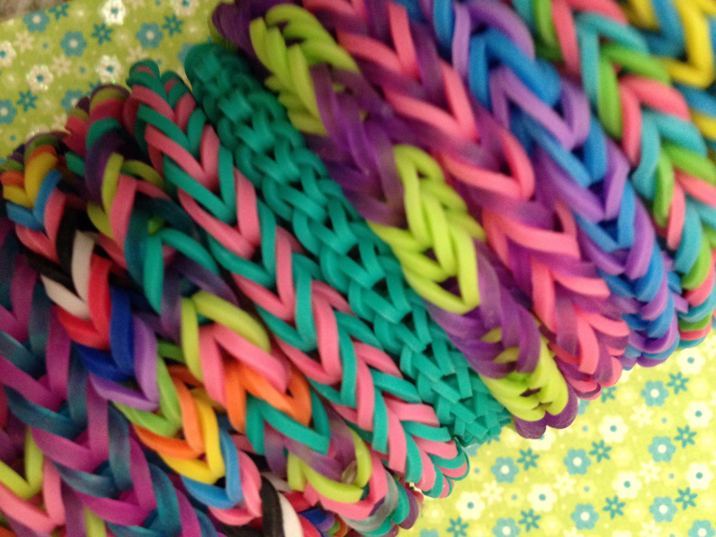 Fishtail Rubberband Bracelet