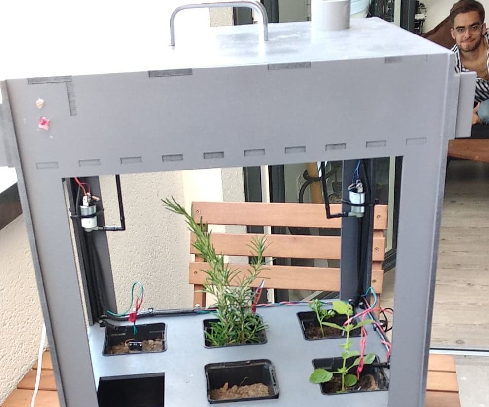 Autonomous Kitchen Garden