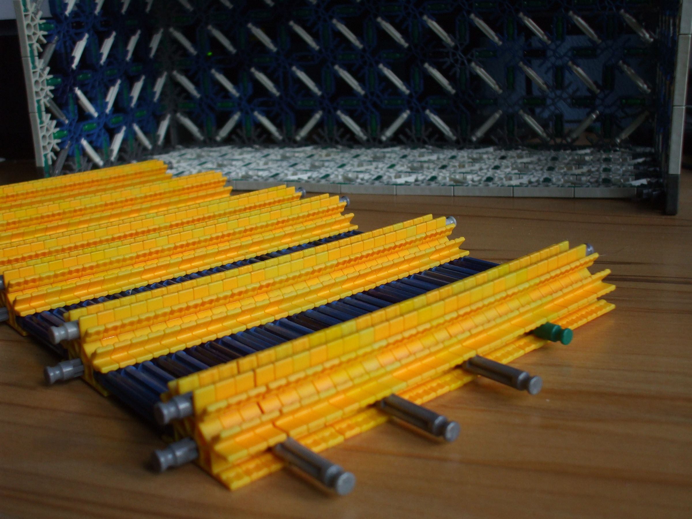 K'nex Bookcase 5 Steps Instructables