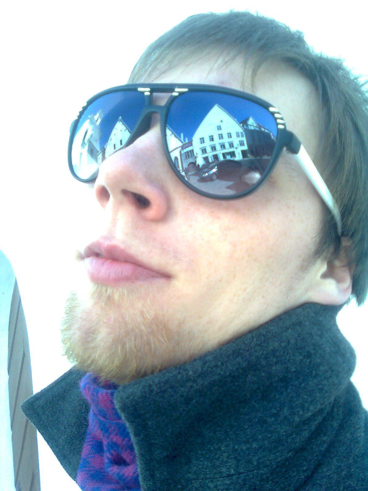 Instructables profile picture for @ceremony