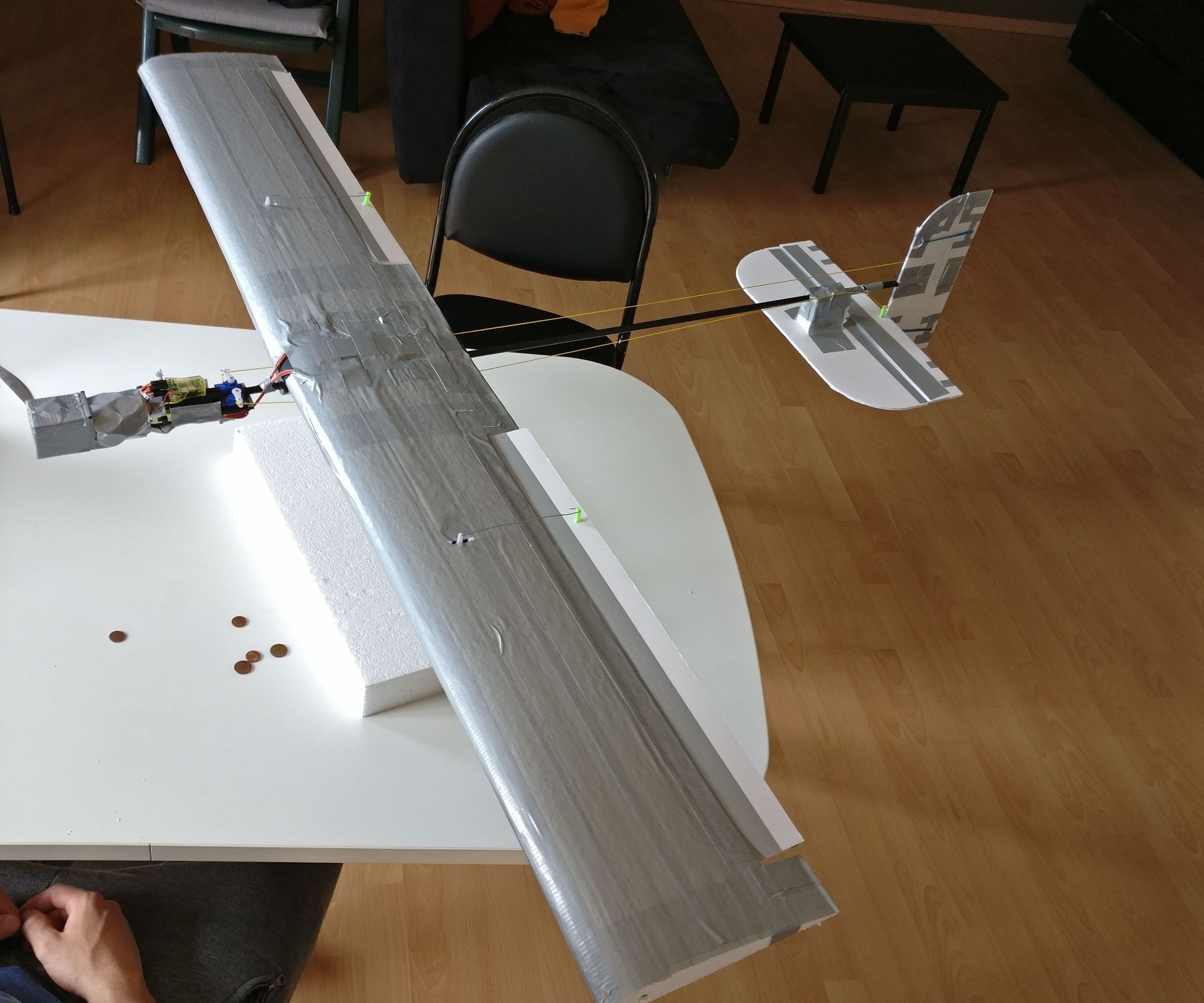 Scratchbuild Discuss Launch Glider (DLG)