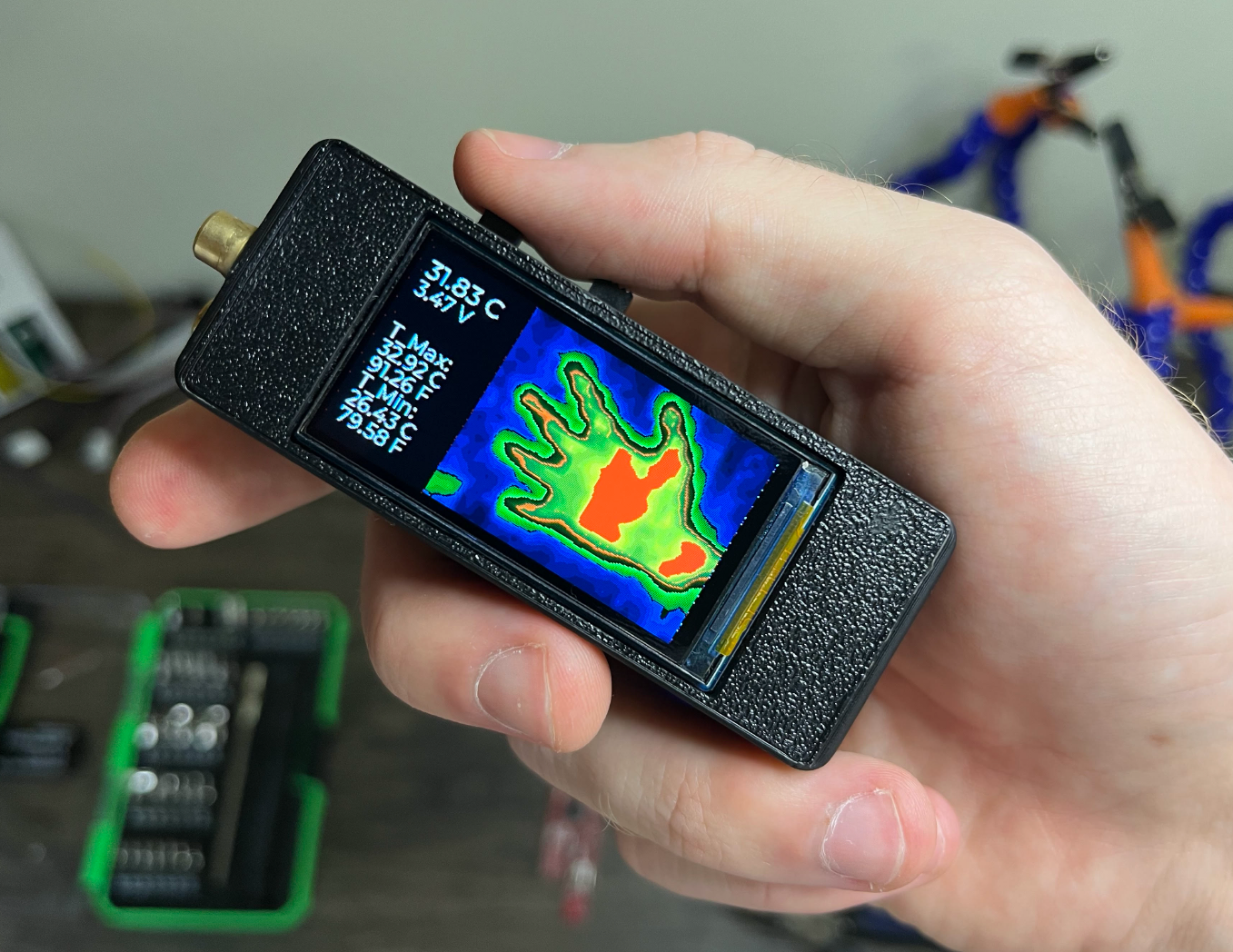 Pocket-Sized Thermal Imager + Infrared Thermometer