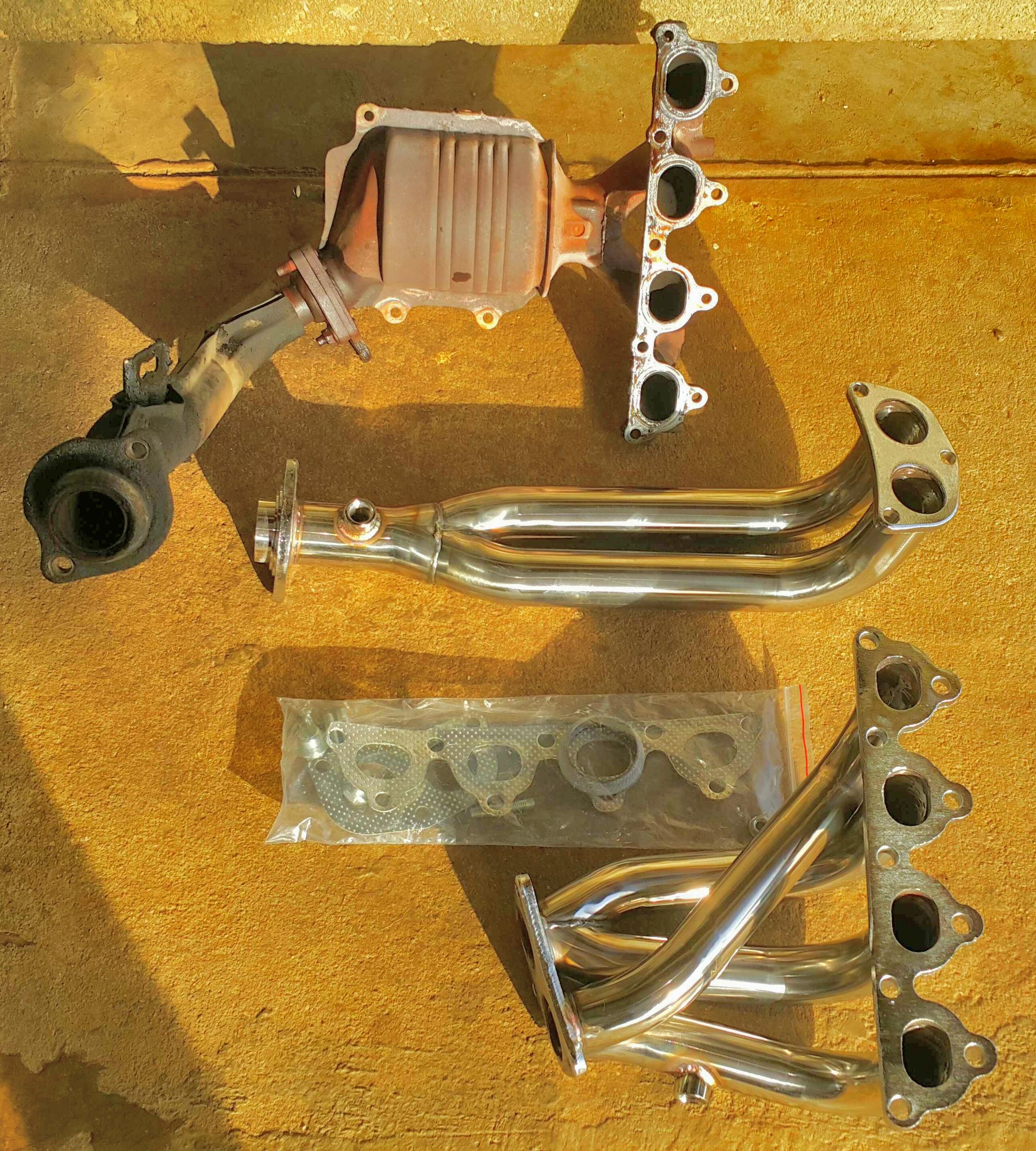 Exhaust Manifold Replacement (Honda Civic 1999 D15B Engine and EK3 Chassis)! 6 Steps (with