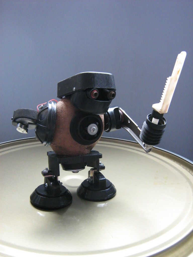 I MADE IT!! Potatobot (Well, I Like "Potatoborg")