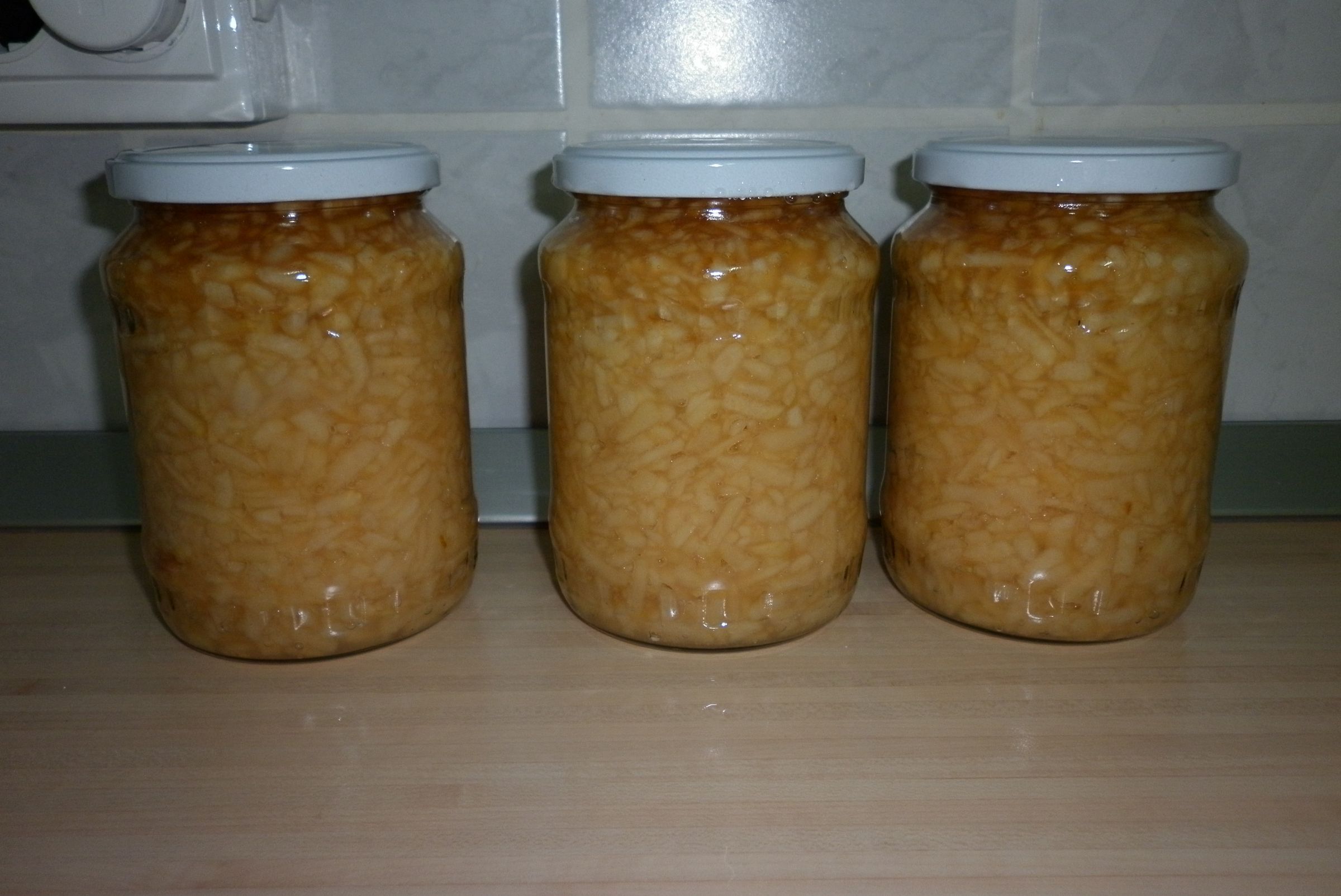 Canned Apples...so You Can Make Pie in the Winter