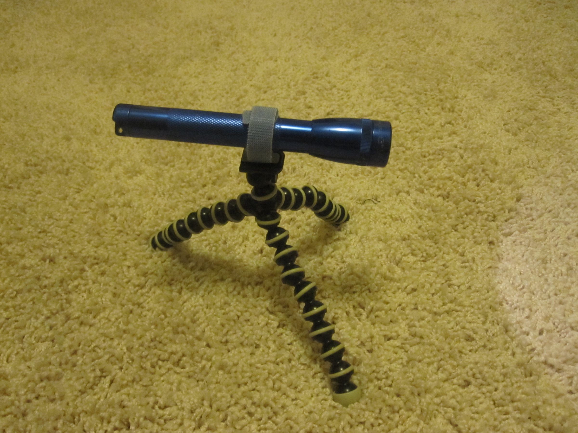 Tripod Flashlight Mount 4 Steps Instructables