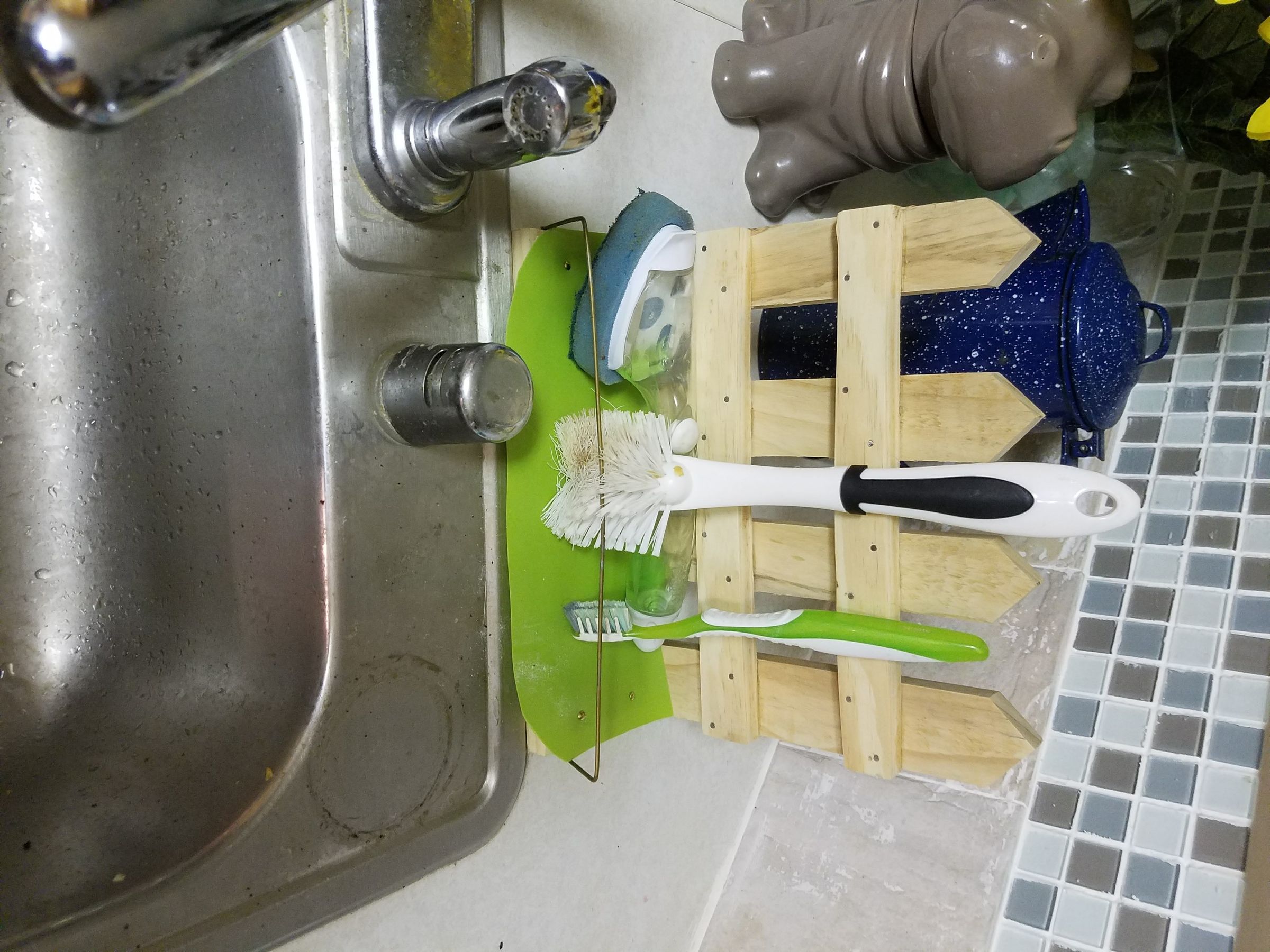 Picket Fence Sink Scrub Brush Holder 6 Steps Instructables