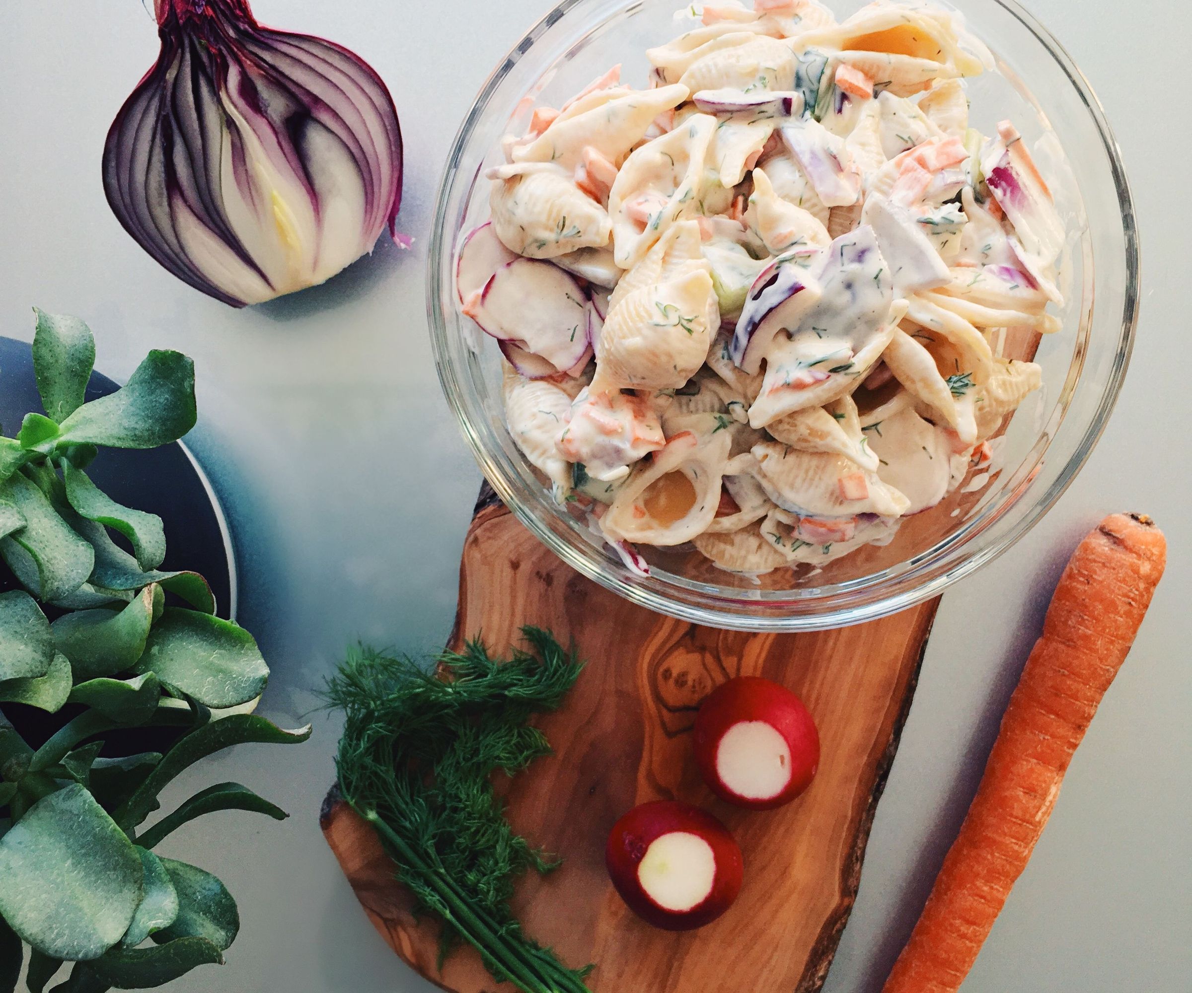 RECIPE | DILL CUCUMBER PASTA SALAD