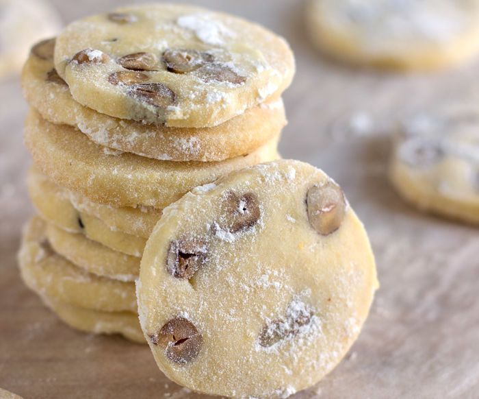 Butter Cookies With Hazelnuts