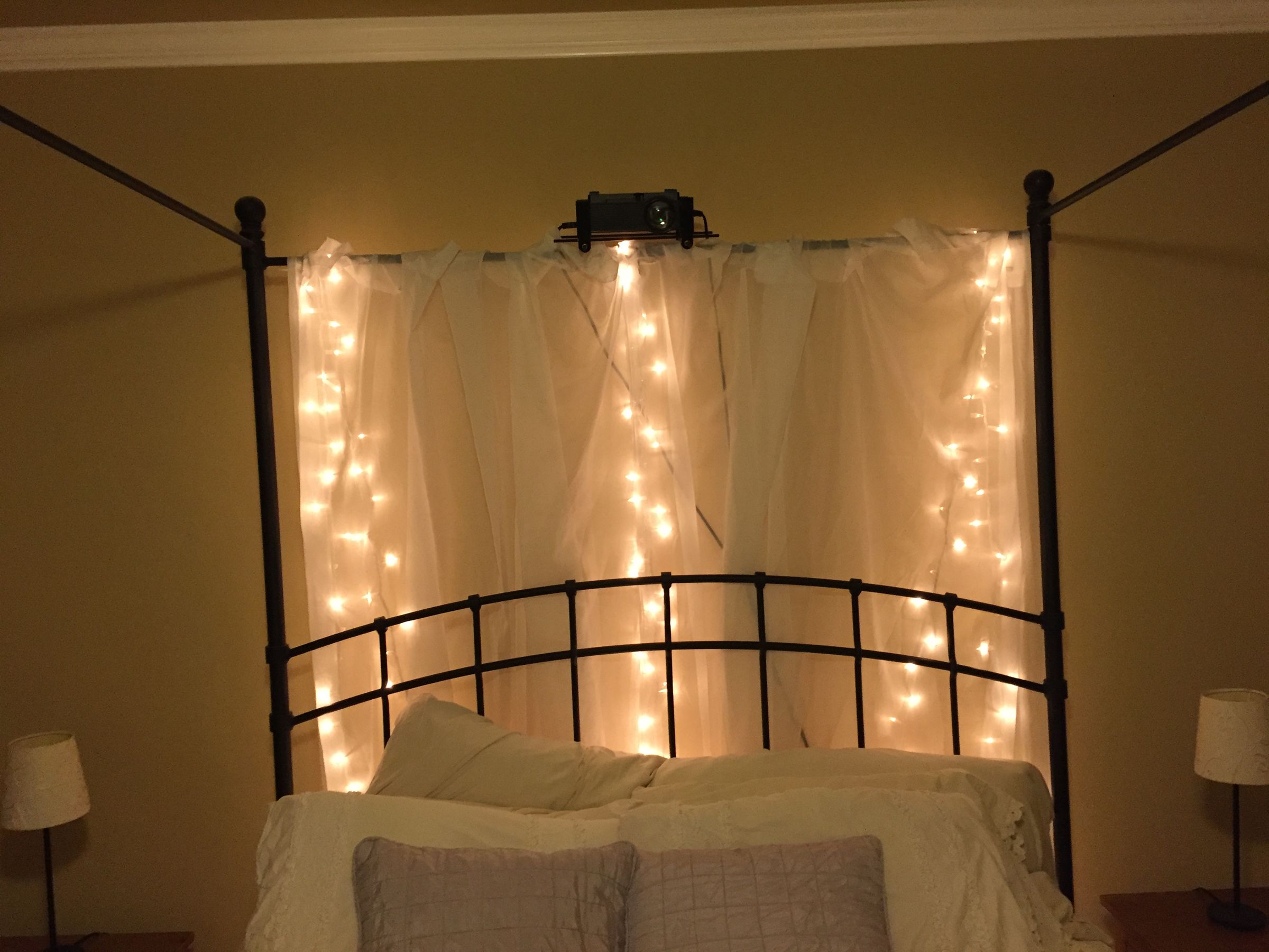 Home (Bed) Theater Minimalist/3D Printed Bed Theater 4 Steps