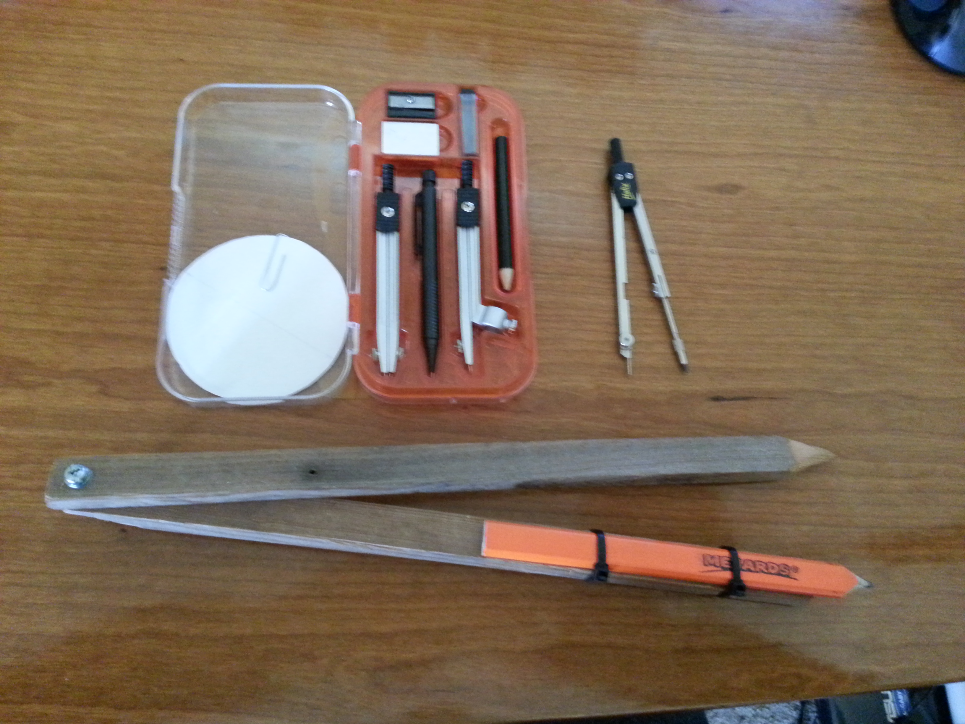 Find The Center of a Circle