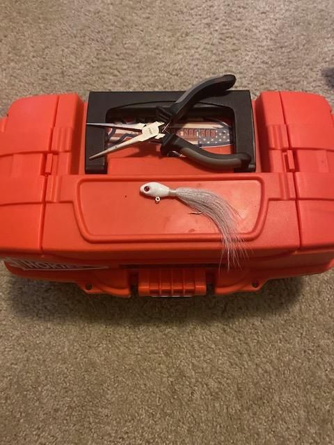 fishing attaching a lure ByeKnot Knot Tying Tool | Fishing Line to Connector | Protect from Fish Hooks | Tie Fishing Knots Easily | Cool Gadgets for Fishermen Man Attaching Fishing Lure on