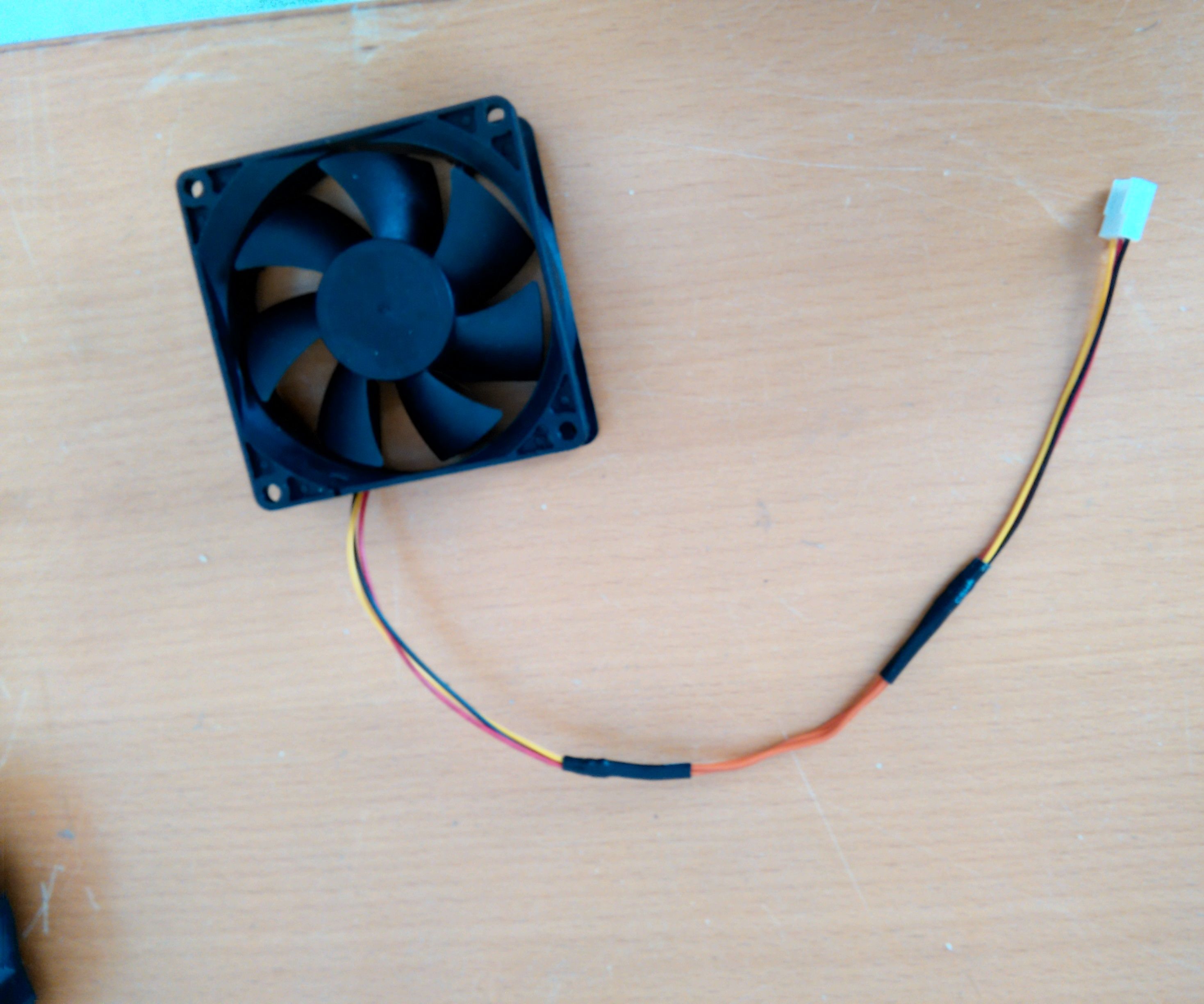 Computer Fan Wire Extending