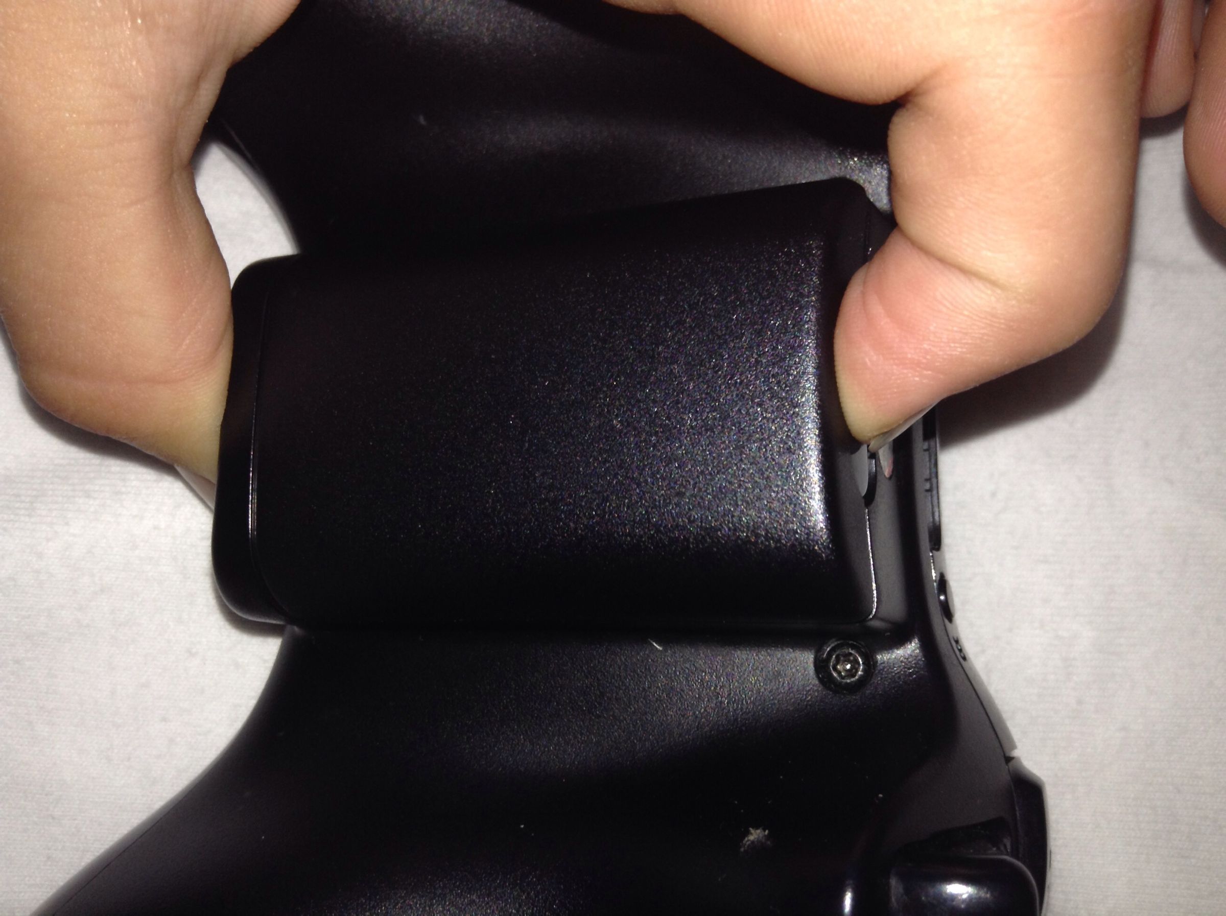 How to Change Your Batteries in Xbox 360 Controller 5 Steps