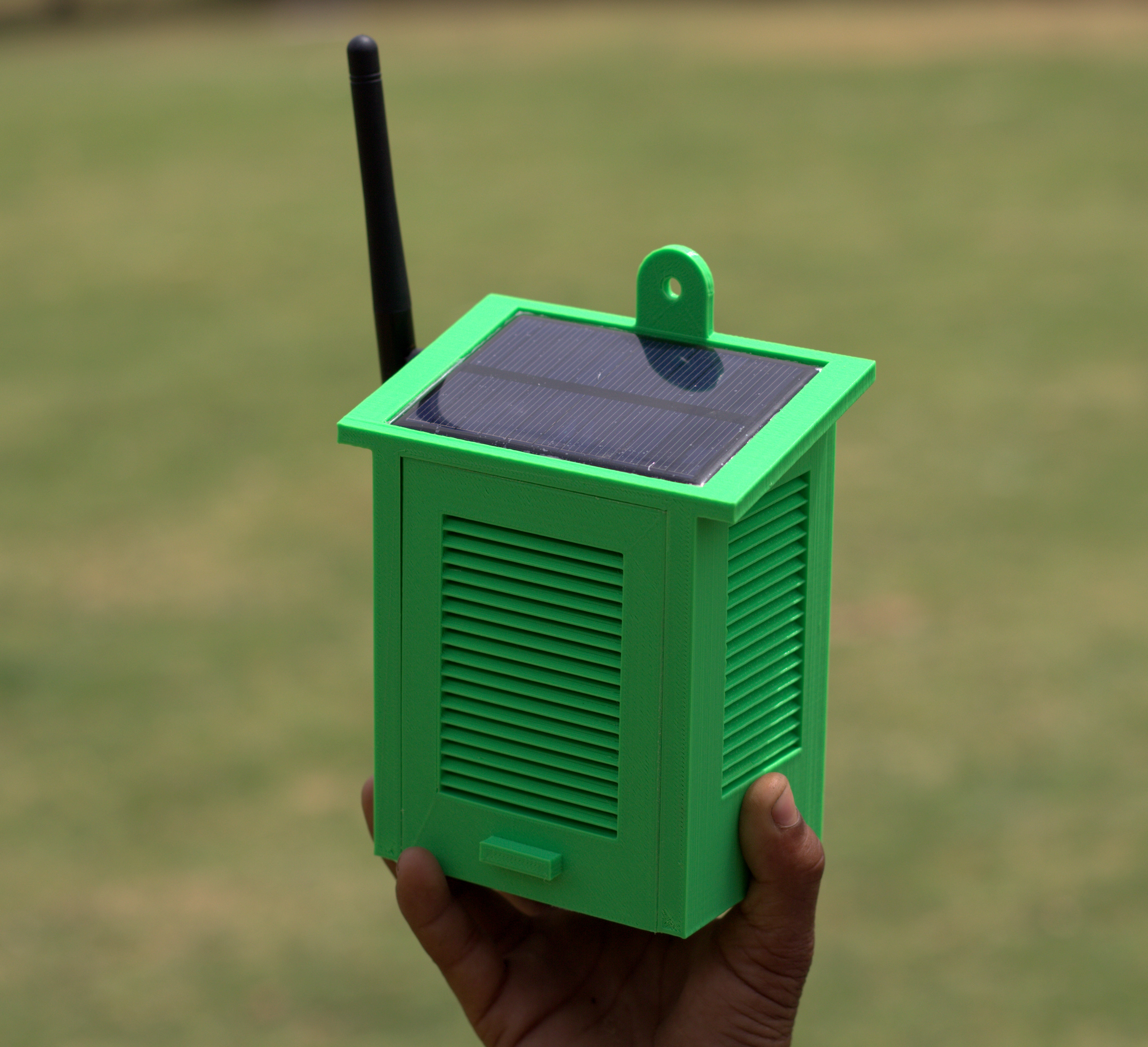 Solar Powered WiFi Weather Station V1.0 19 Steps (with Pictures