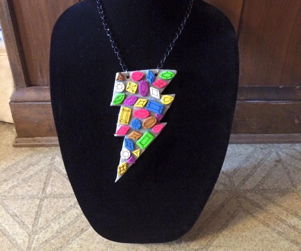 Clustered GEMSTONE StAtEmEnT Necklace!
