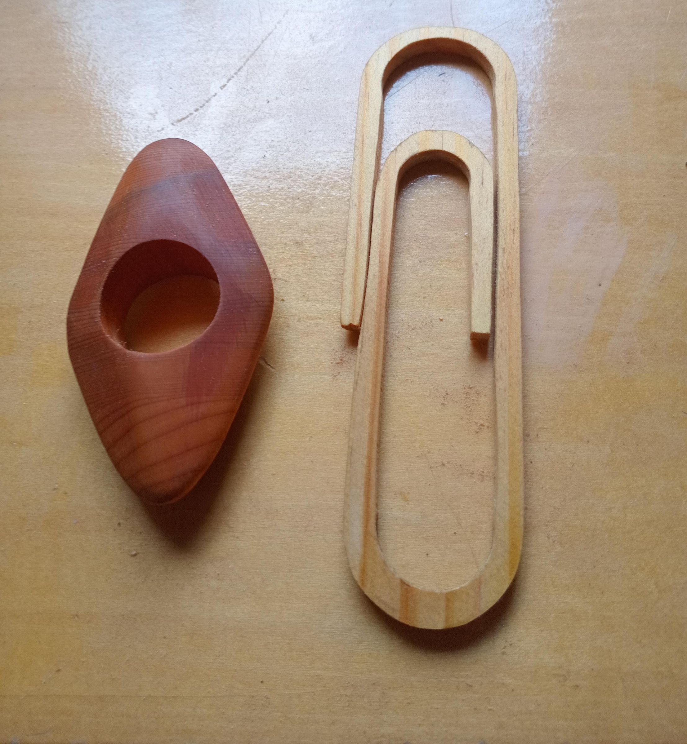 Reading Aids, Bookmark and Wooden Page Hold Open Gadget