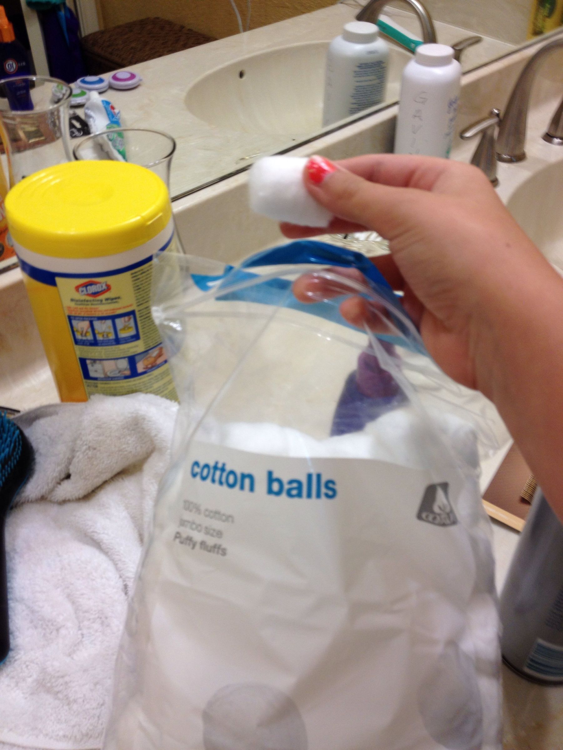 How How to Clean Peirced Ears! 10 Steps Instructables