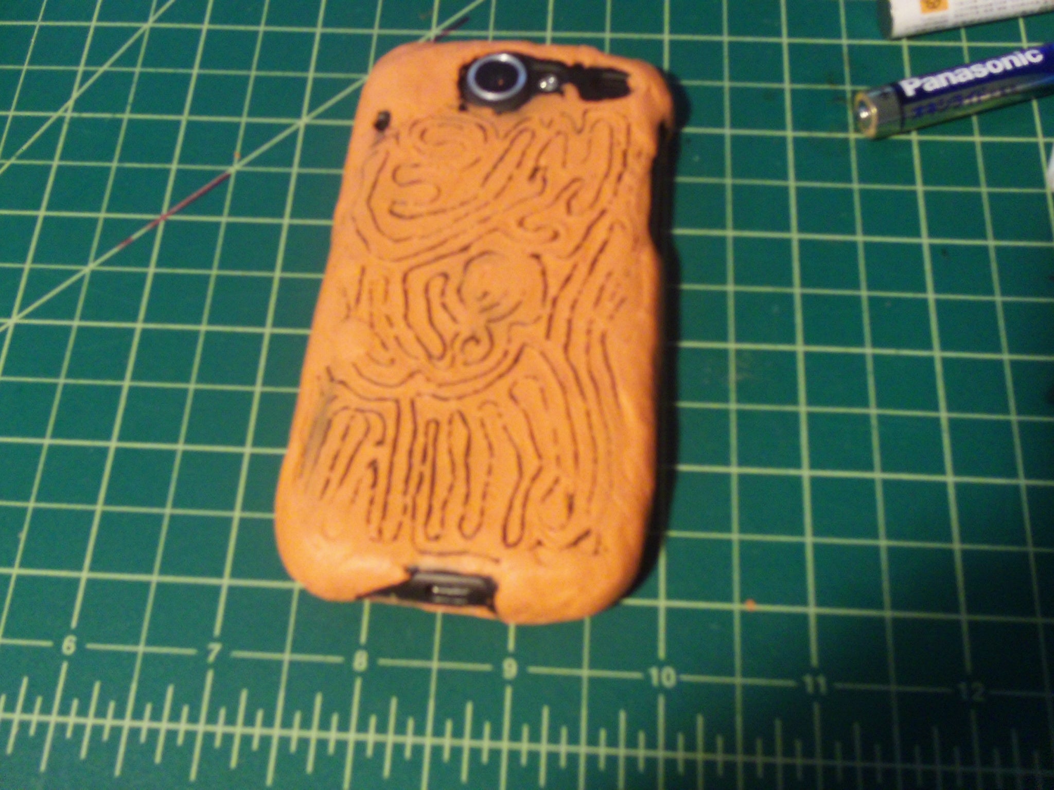 Make a Cheap Phone Case More Slipresistant With Sugru 4 Steps