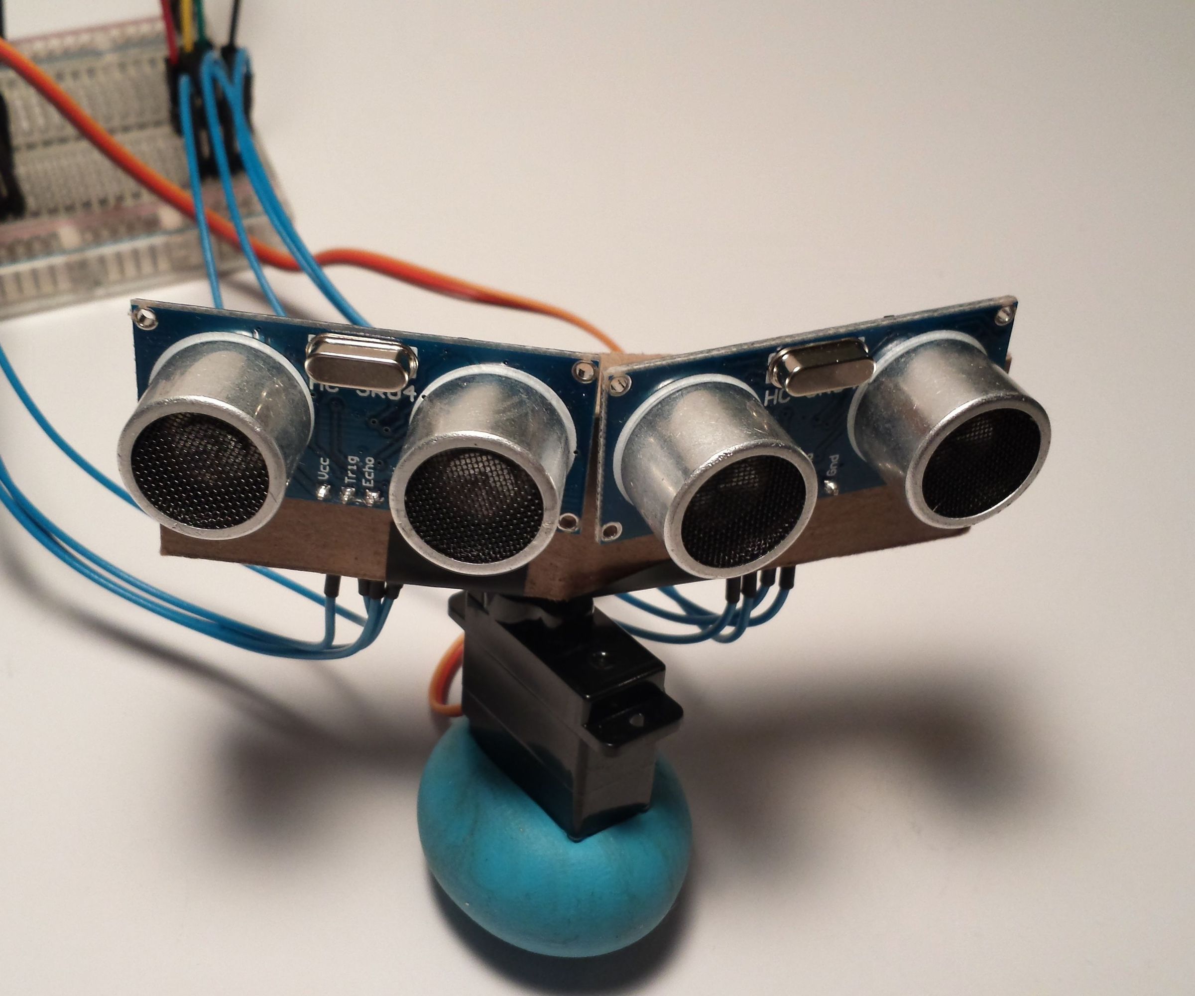 Motion Following Robot