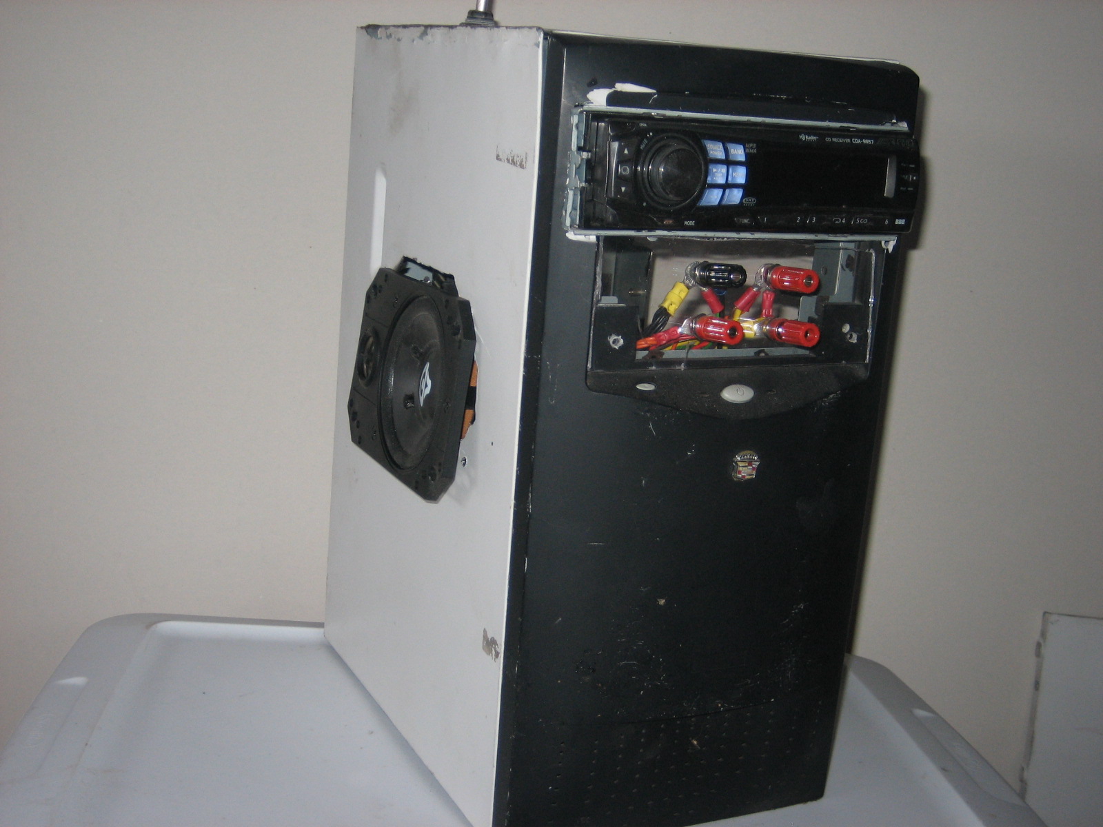 Convert a Old Computer Into a Stereo