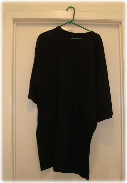 Transforming a Boring Old Black T-shirt Using Bleach! : 8 Steps (with Pictures) - Instructables Transforming a Boring Old Black T-shirt Using Bleach! : 8 Steps (with Pictures) - Instructables