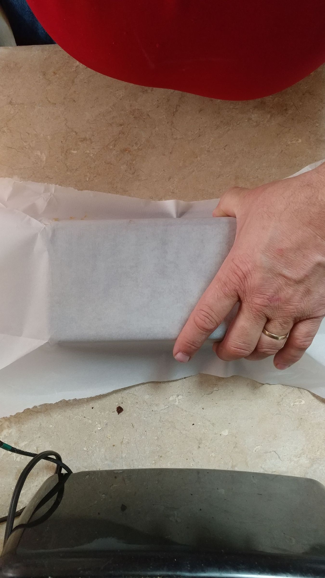 Line Bread Pans With Parchment the Easy Way. 7 Steps (with Pictures