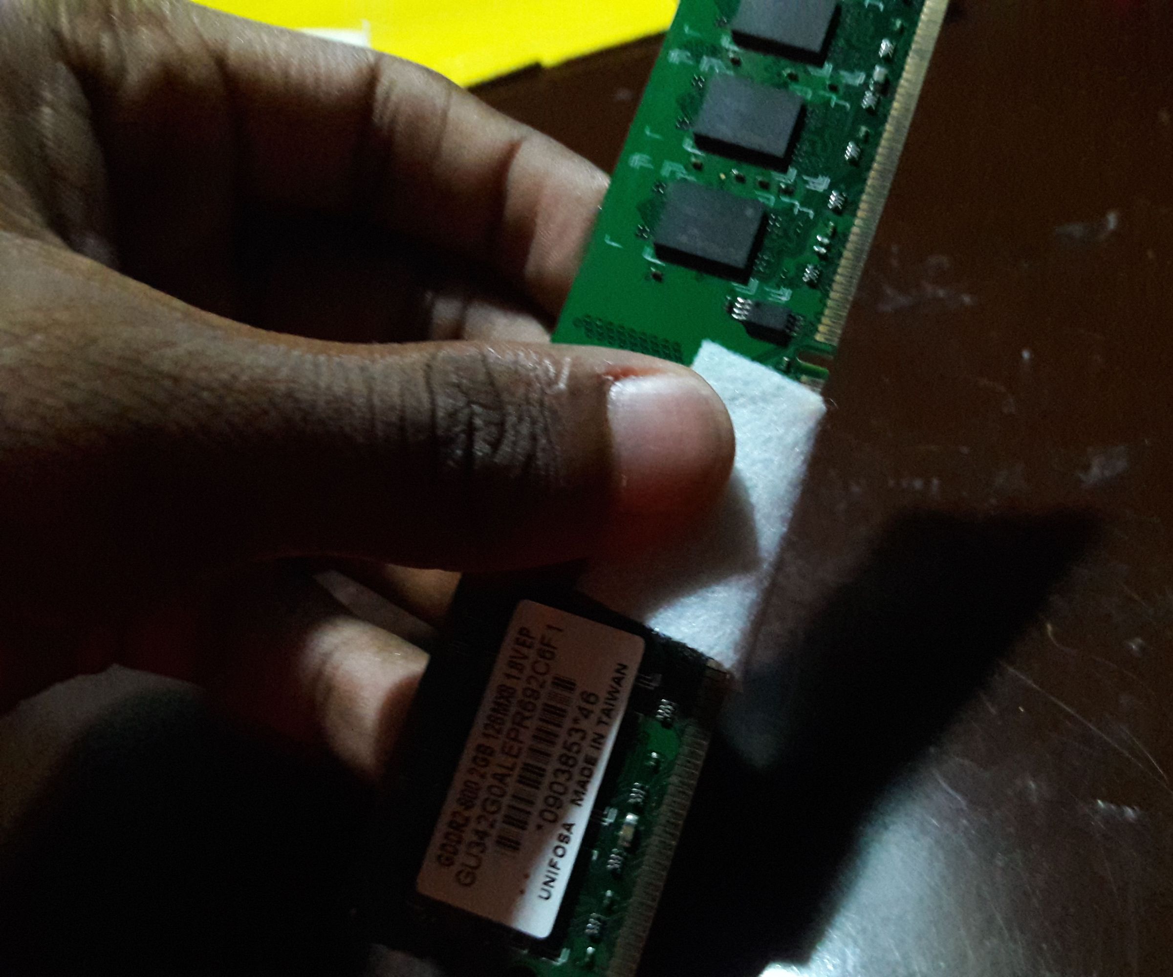 Como Dar Mantenimiento a Una Memoria Ram