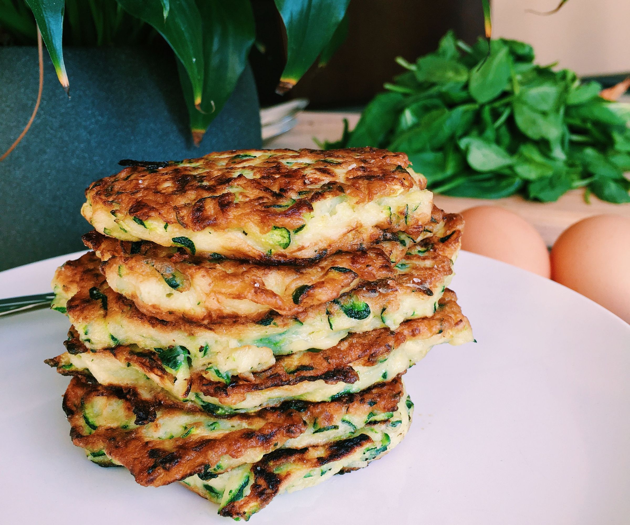 RECIPE | ZUCCHINI FRITTERS